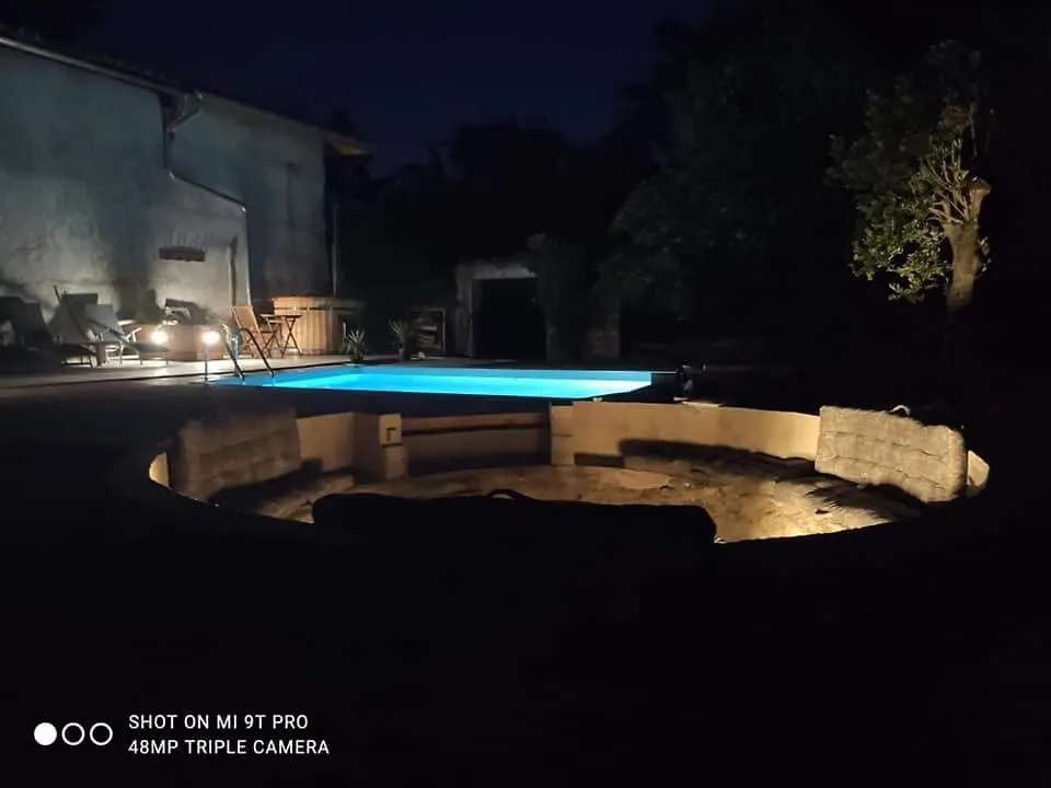 Bed & Breakfast 10 Mn A7 Chambre D Hotes Et Gites De Cozance Piscine, Mini Ferme Gratuit - Spa Et Sauna En Extra Sur Reservation Anjou